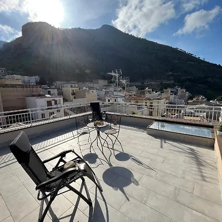 La Terrazza Sul Golfo Apartment *